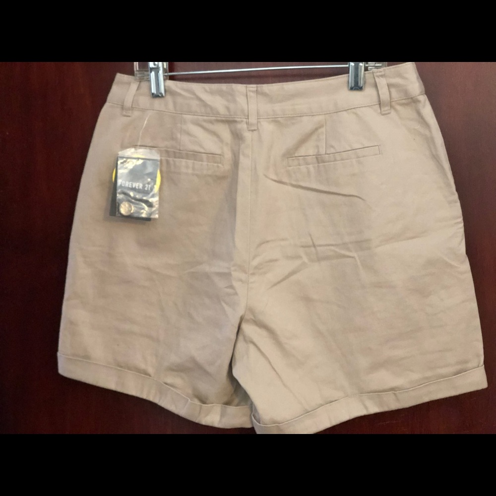 Shorts - Picture 4 of 4